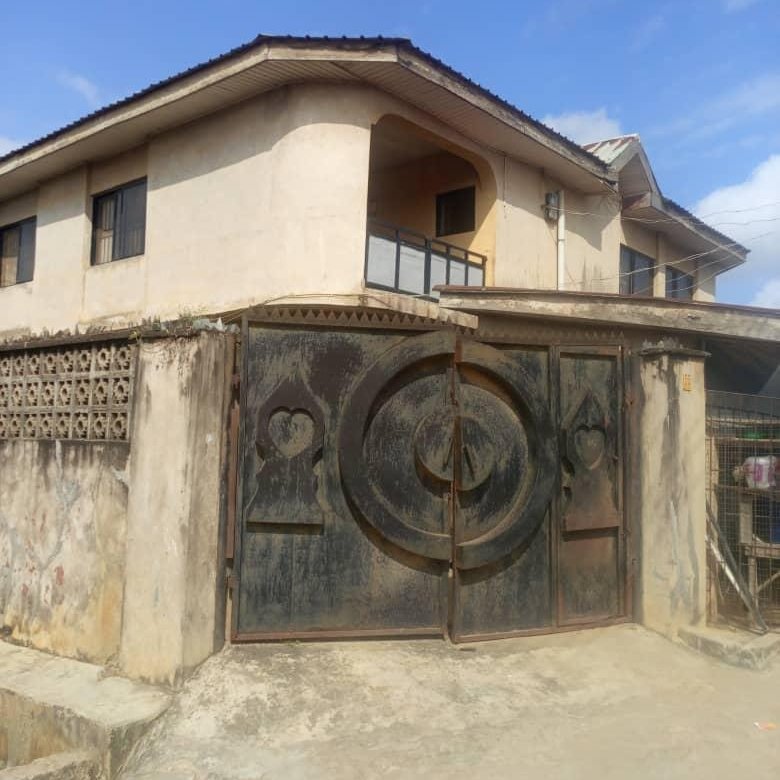 BEAUTIFUL BLOCK OF FLATS, (CORNER PIECE) FOR SALE AT PACIFIC ESTATE, EWEDOGBON, Lasu Ishieri road
